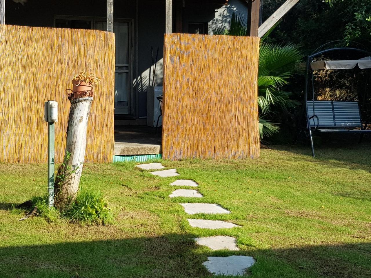 A Pastoral B & B Giv'at Ada Exterior photo